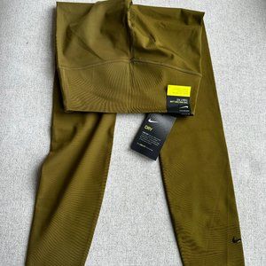 Nike One Luxe tight legging 7/8 NWT